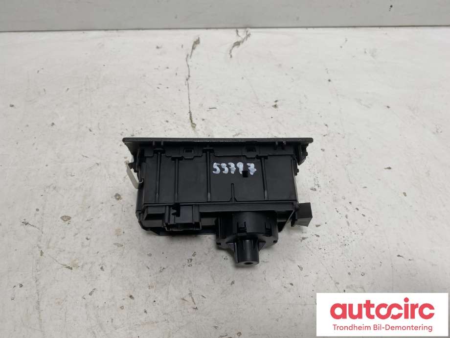 Bryter lys til Mercedes ML 2005-2011 (W164) (W164) (A1645450304|A16454503049116|)