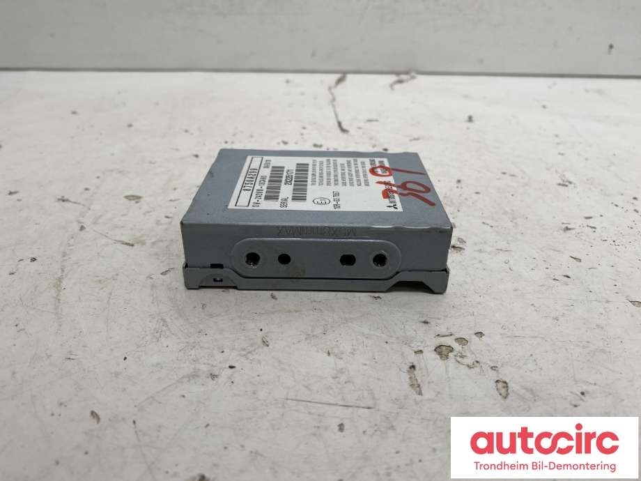 Antenne forsterker til Mitsubishi Outlander 2012-2015 (Type III, Fase 1)  (8750A299|)