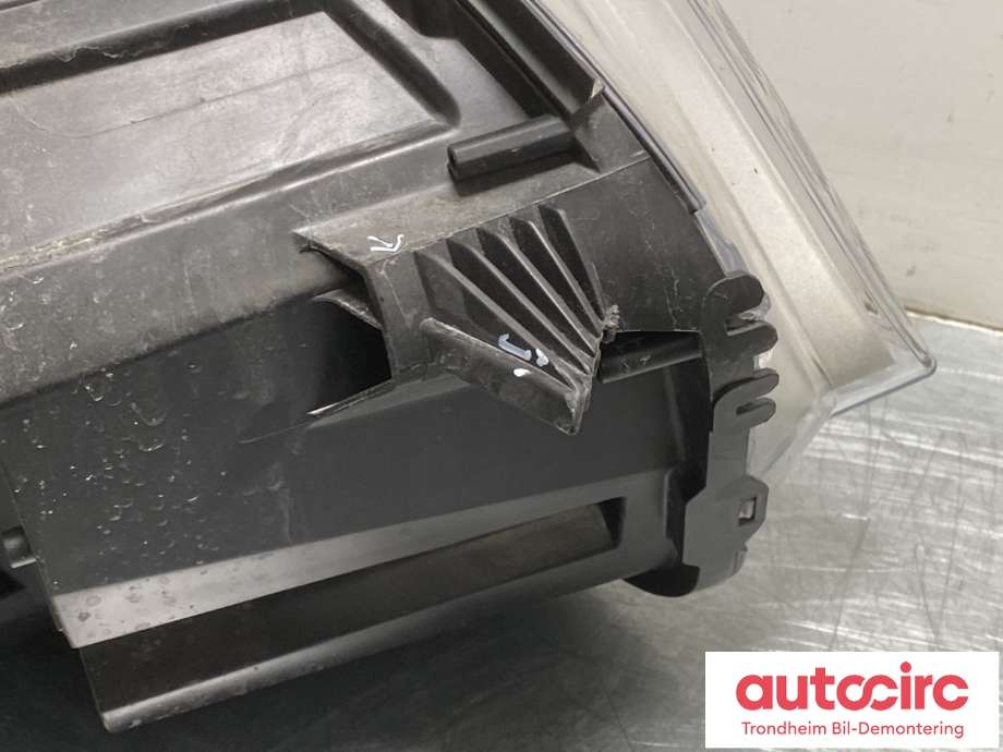 Frontlykt venstre xenon til Peugeot Expert 2016-->> (Type III)  (9808573580|1616143780|)