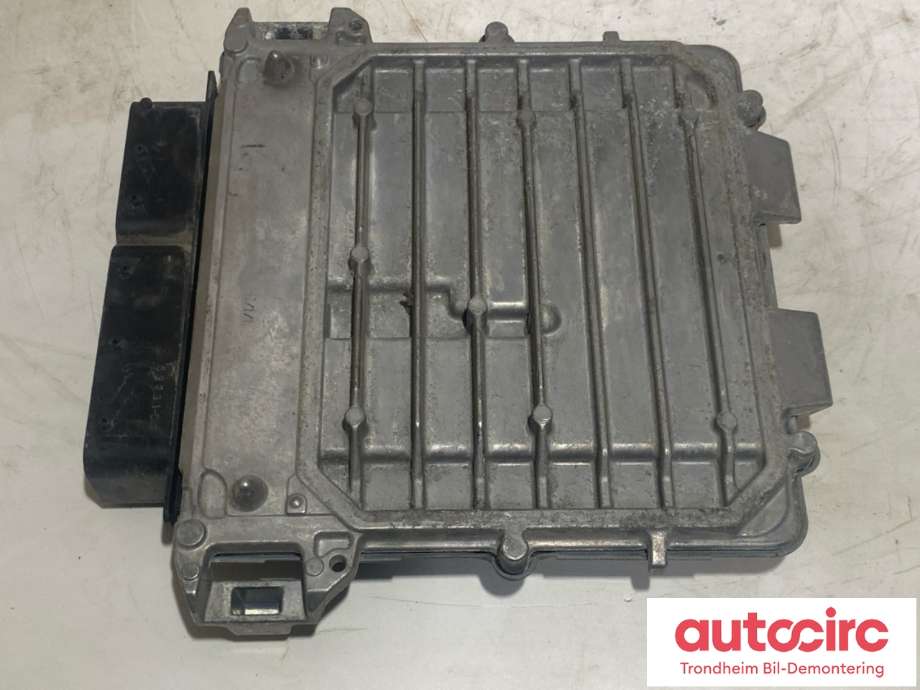 Styreenhet motor til Mercedes B-Klasse 2011-2018 (W246) (W246) (BOSCH|A2709000900|0261S08233|)