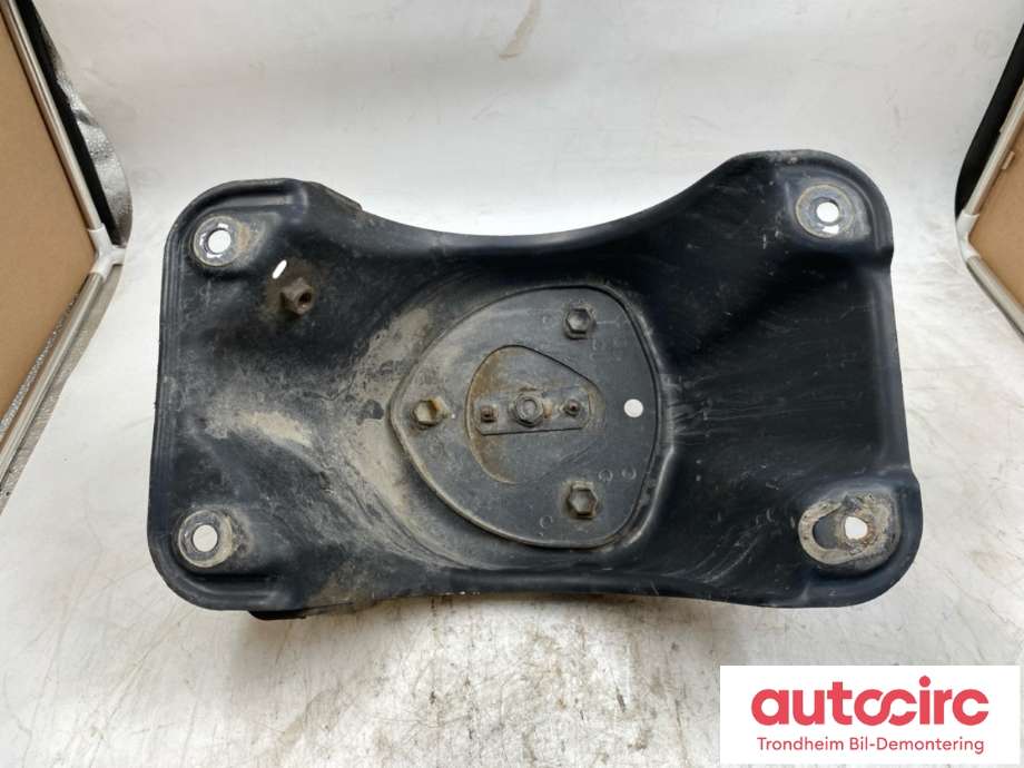 Reservehjulsoppheng til Toyota Land Cruiser 120 2002-2009 (5190860151|)