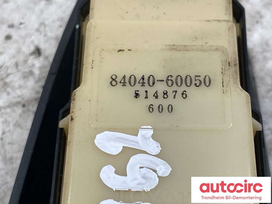 Bryter ruteheis førerdørspanel til Toyota Land Cruiser 120 2002-2009  (84040-60050|)