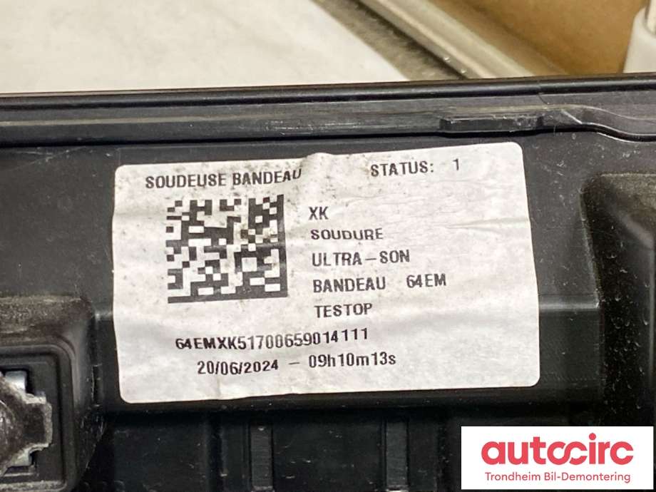 Baklykt bremselys bakrute til Peugeot e-3008 2023-->>  (9843297380|)