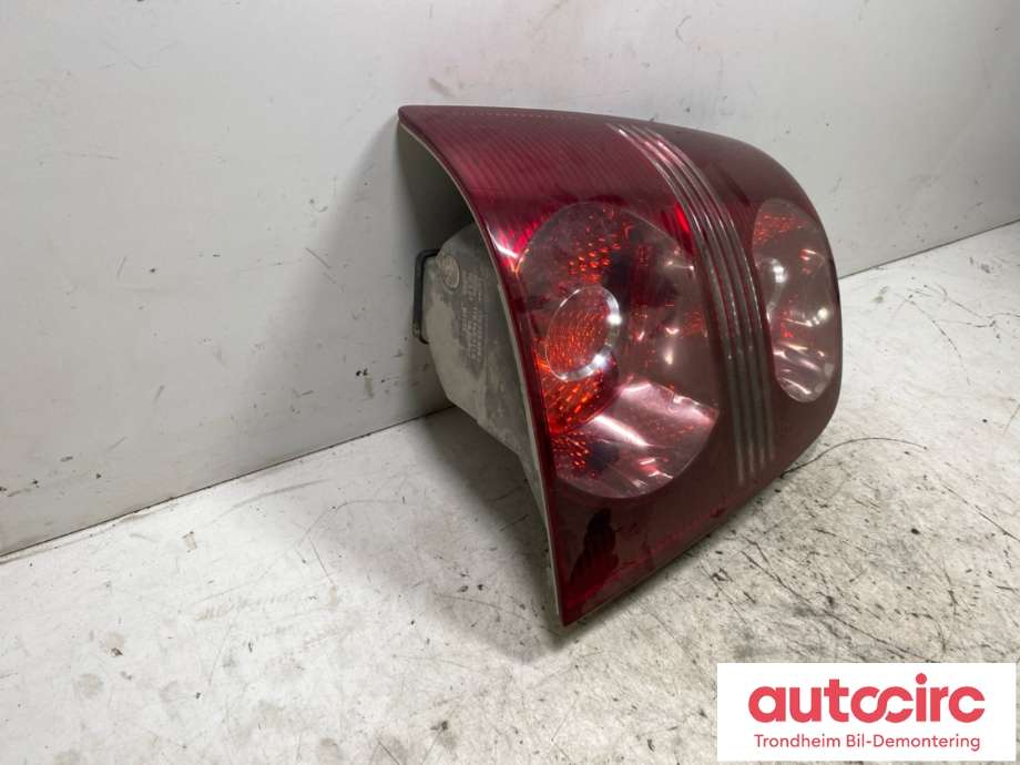 Baklykt venstre til VW Touran 2007-2010 (Type I, Fase 2)  (1T0 945 095 N|)