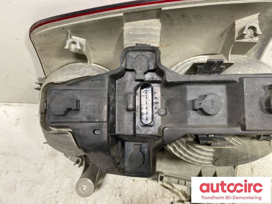Baklykt venstre til VW Touran 2007-2010 (Type I, Fase 2)  (1T0 945 095 N|)