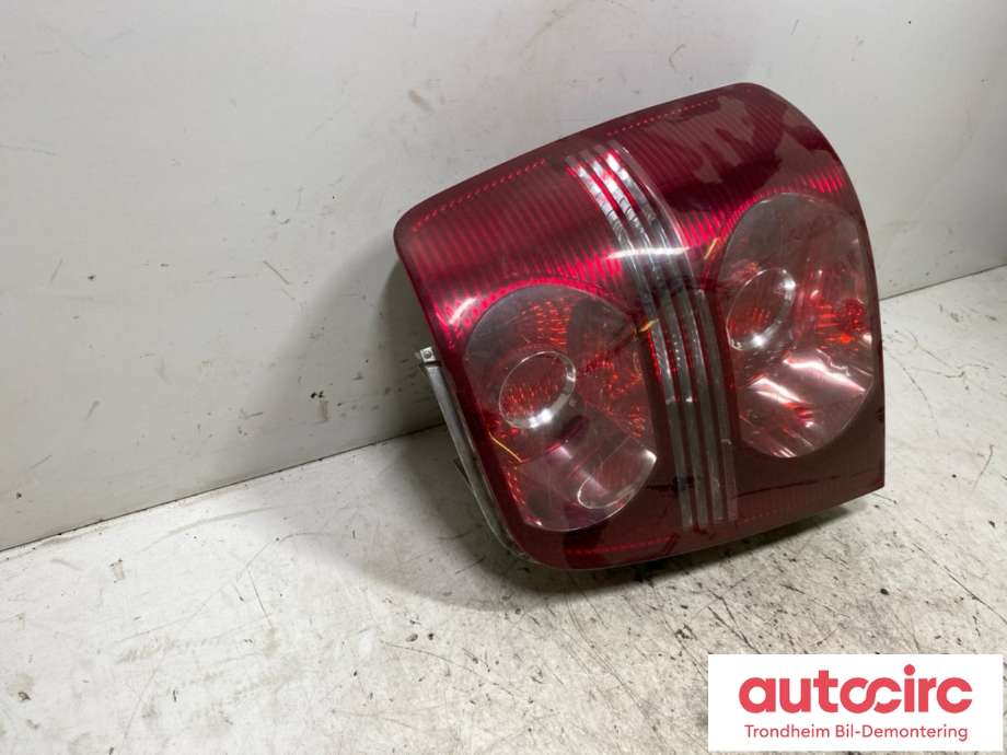 Baklykt høyre til VW Touran 2007-2010 (Type I, Fase 2)  (1T0 945 096 N|)