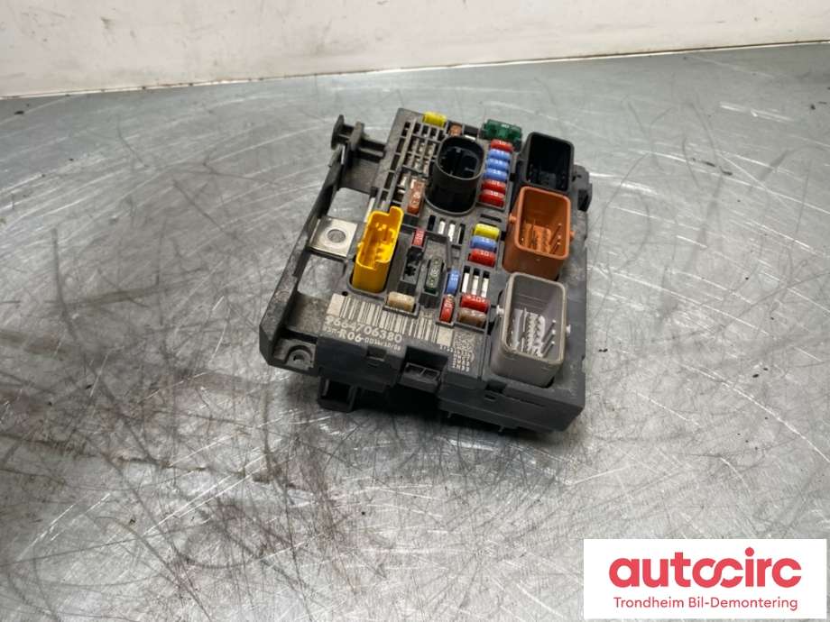 Sikringsboks motorrom til Peugeot 308 2007-2011 (Type I, Fase 1) (98 070 291 80|9807029180|)