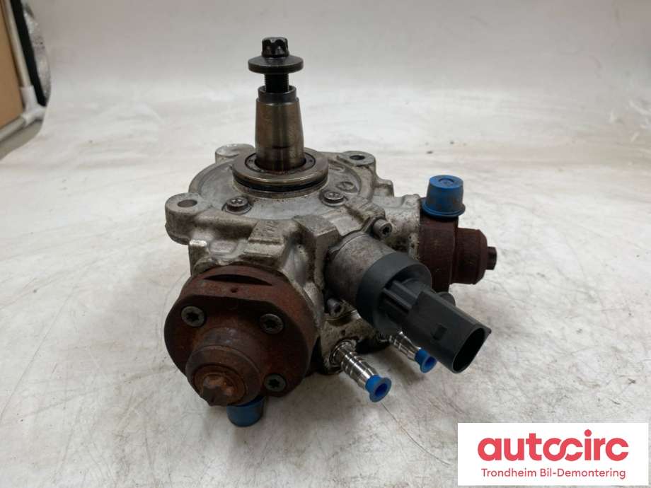 Dieselpumpe til BMW 5-Serie, 2010-2017 (F10/F11) (F10/F11) (BOSCH|13 51 7 824 476)