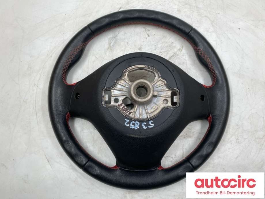 Ratt til BMW 1-Serie 2015-2019 (Fase 2) (F20/F21) (F20/F21) (TRW|62560150D|32 30 6 863 346|)