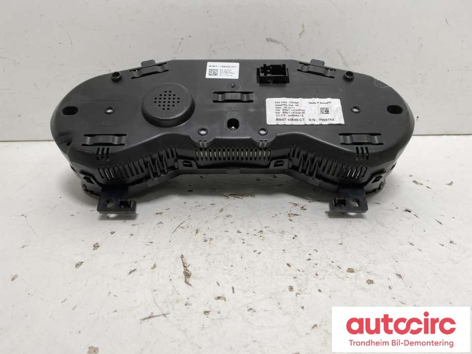 Instrumentpanel til Ford Focus 2011-2014 (Type III, Fase 1)  (1879756|BM5T-10849-BCH|)