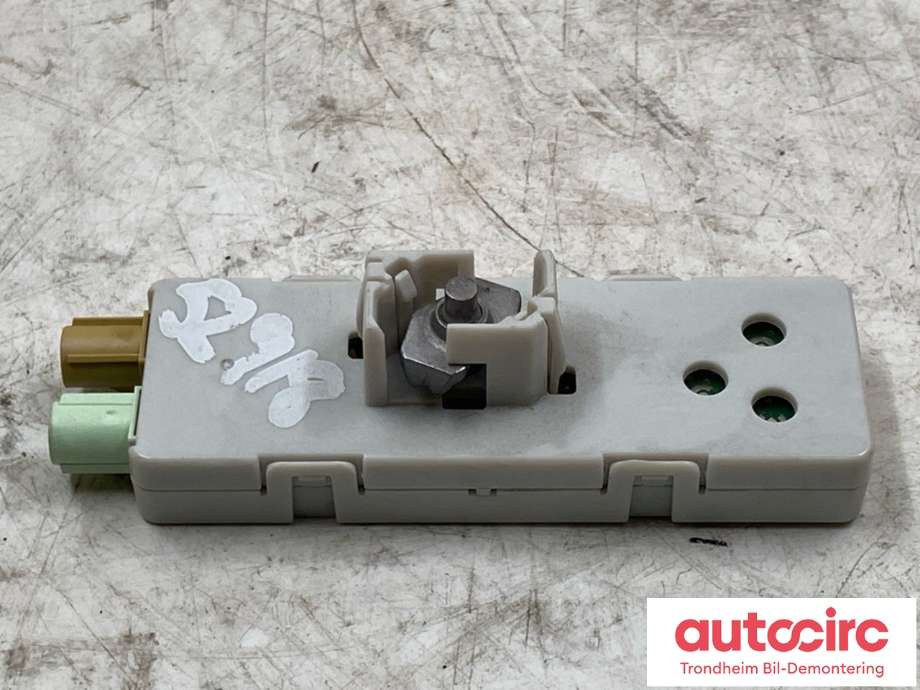 Antenne forsterker til BMW iX2 2024-->>  (5A5F0A7|65205A5F0A7|)
