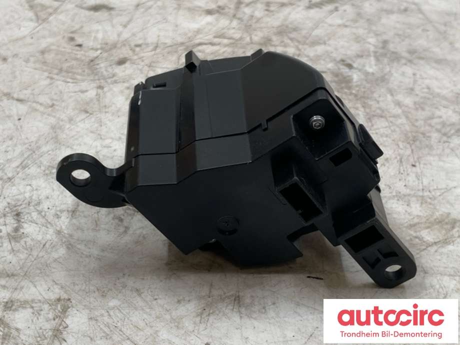 Bryter rutevarme til BMW iX2 2024-->>  (5A500B1|61315A500B1|)