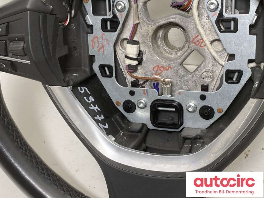 Ratt til BMW 5-Serie 2010-2017 (F10/F11) (F10/F11) (32 30 2 253 647|)