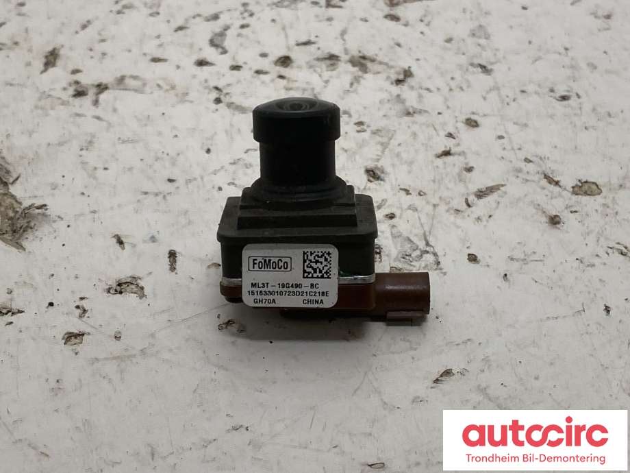 Parkeringskamera bak til VW Amarok 2022-->> (Type II)  (ML3T-19G490-BC|2HJ980546C|)
