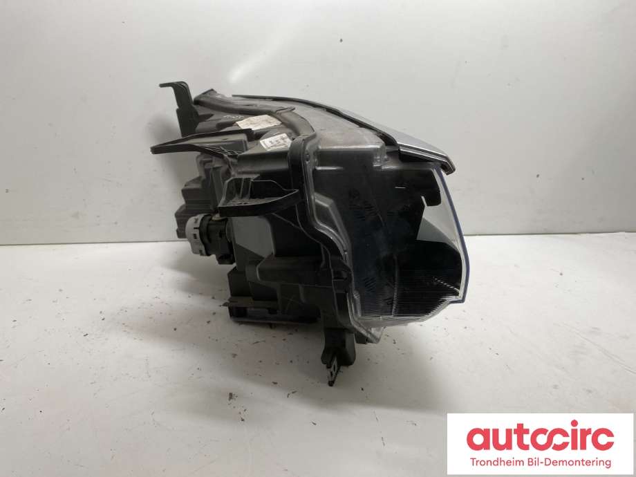 Frontlykt venstre full-LED til VW Amarok 2022-->> (Type II)  (N1XB-13E017-DE|2HJ 941 005 AF|2HJ 941 005 R)