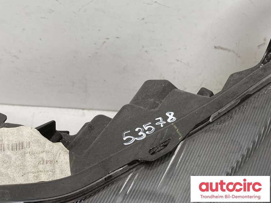 Frontlykt venstre full-LED til VW Amarok 2022-->> (Type II)  (N1XB-13E017-DE|2HJ 941 005 AF|2HJ 941 005 R)