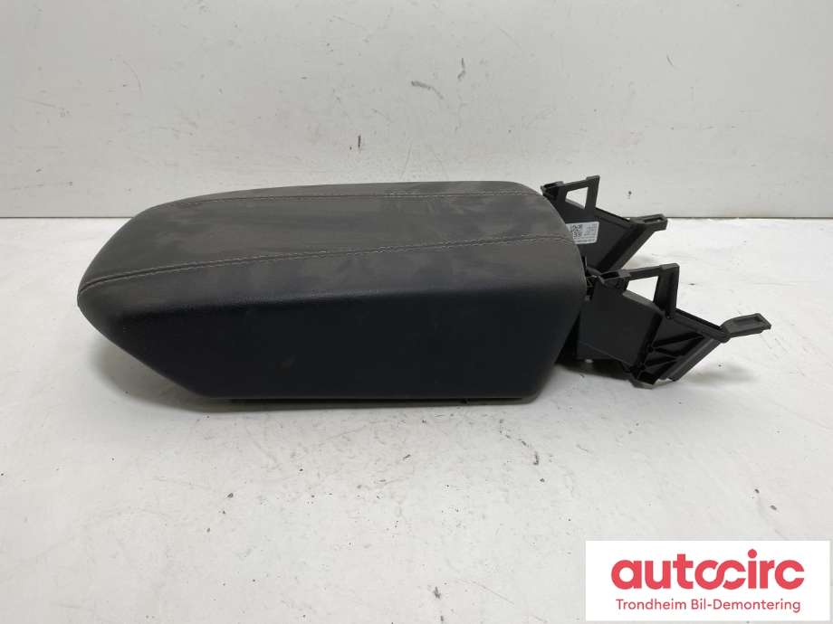 Midtarmlene foran til VW Amarok 2022-->> (Type II)  (2HJ 864 207 L|)