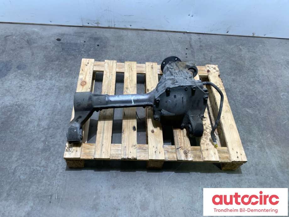 Kardang klokke foran til Nissan Pathfinder 2010-2014 (Fase 2) (R51) (R51) (385005X21B|385005X22B|)