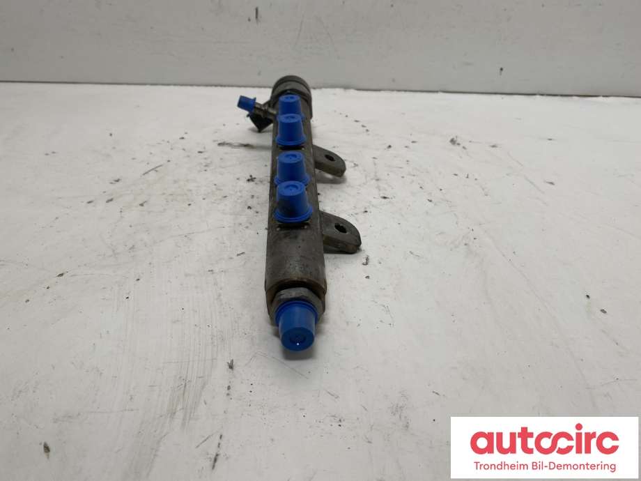 Dyseskinne (fuelrail) til VW Amarok 2022-->> (Type II)  (BOSCH|CK5Q-9D280-AB|0XW130089|0445216046)
