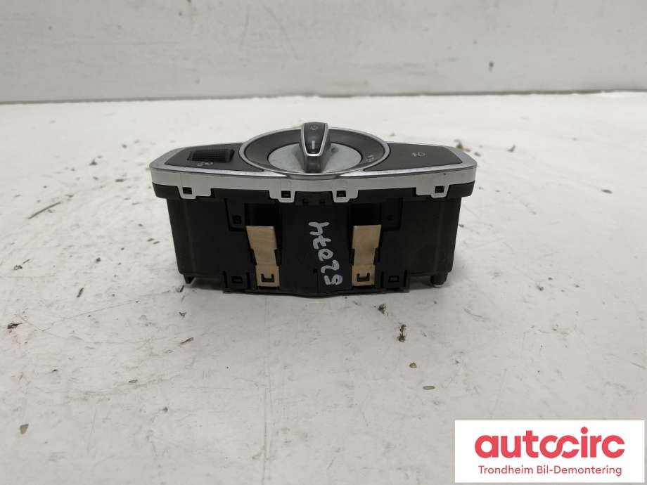 Bryter lys til Mercedes GLC 2015-2022 (X253) (X253) (A2059057007|)