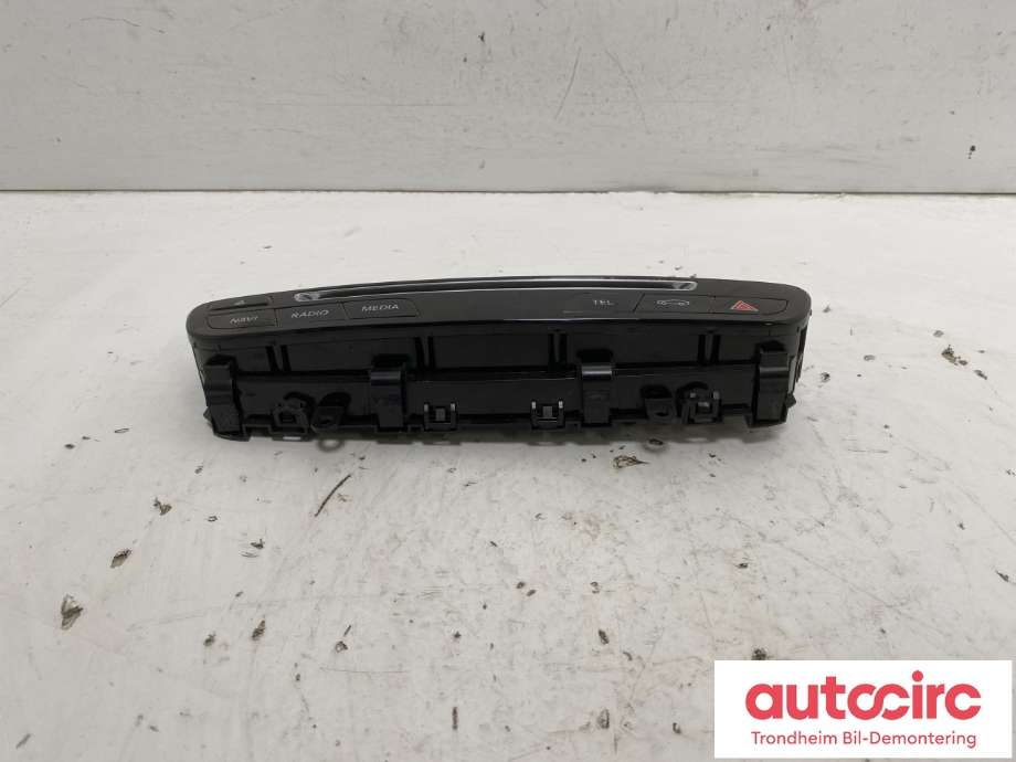 Bilstereo betjeningspanel til Mercedes GLC 2015-2022 (X253) (X253) (A2059054601|)