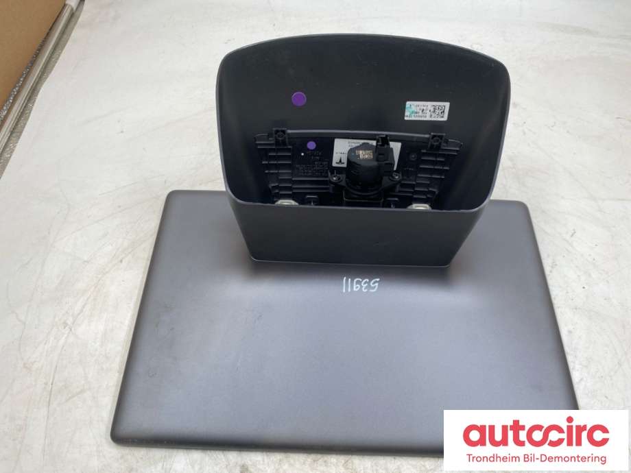 Multimedia display (MCU - Media Controller Unit) til Tesla Model Y 2024-->> (Type II)  (1756566-00-D|)