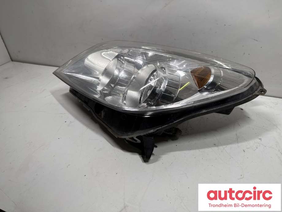 Frontlykt venstre halogen til Opel Astra H 2004-2009  (HELLA|93190069|1EG 270 370-41|)