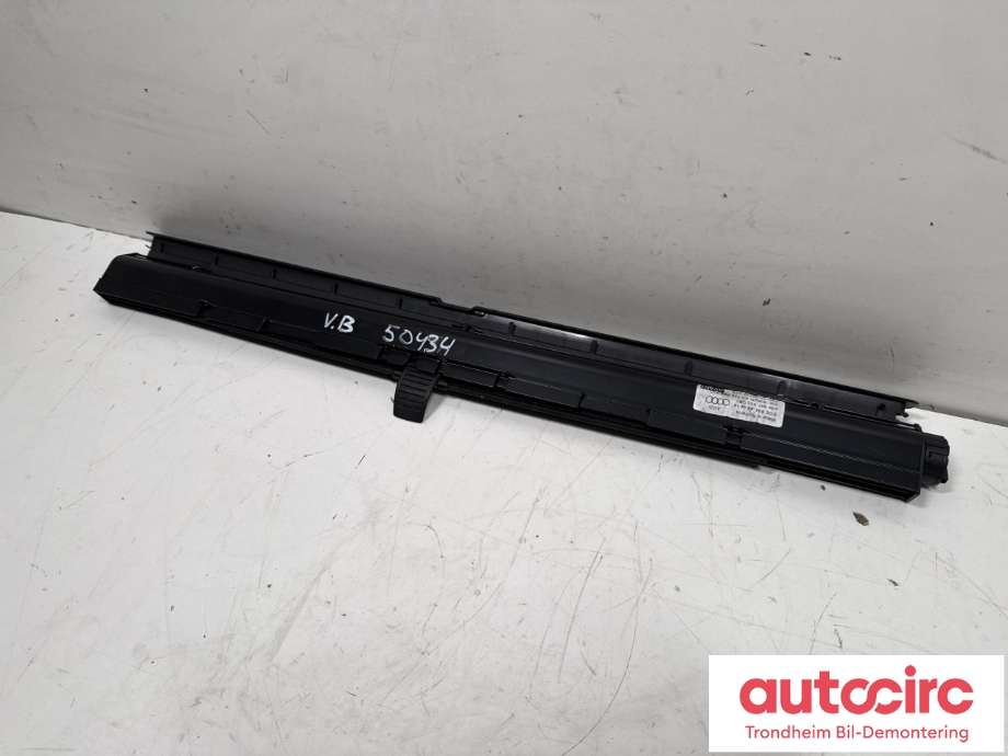 Solskjerm til Audi A6 2011-2014 (Type IV, Fase 1) (C7) (C7) (4G9 861 333|4G9 861 333 QBC|)