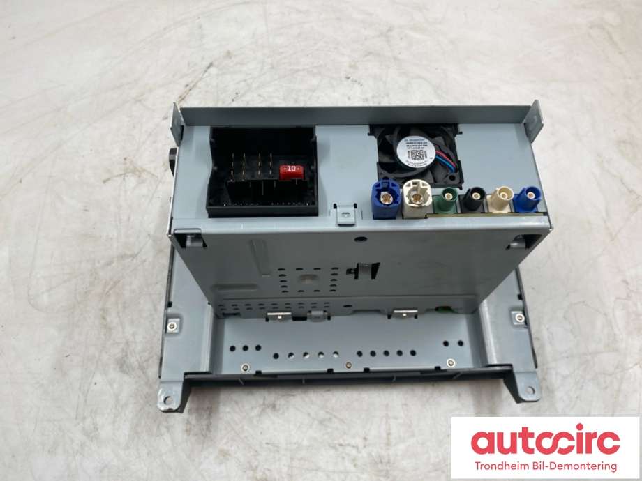Bilstereo navigasjon til Mercedes Vito 2014-->> (W447) (W447) (A4479002919|A 447 900 10 20|A 447 900 83 19| A 447 900 23 21| A 447 900 95 22|)