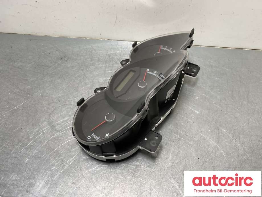 Instrumentpanel til Kia Venga 2010-2017  (940031P821|)