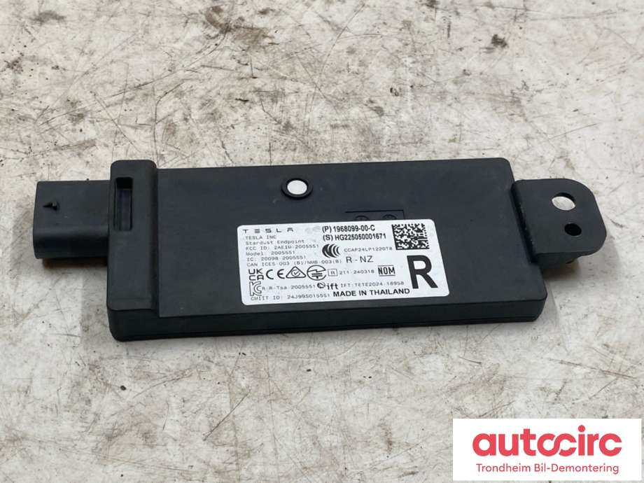 Styreenhet bluetooth til Tesla Model Y, 2024-->> (Type II)  (1968099-00-C)