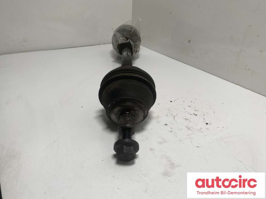 Drivaksel venstre foran, diesel/manuell til VW Transporter / Caravelle 1990-2003 (T4) (T4) (701 407 449 X|)