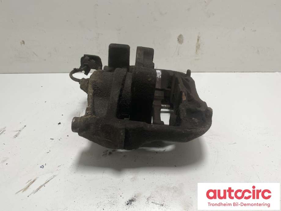 Bremsecaliper venstre foran til VW Transporter / Caravelle 1990-2003 (T4) (T4) (7D0615123C|701615125C)