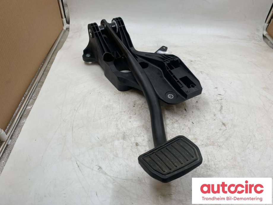 Pedal brems til Tesla Model Y, 2024-->> (Type II)  (2188691-50-B)