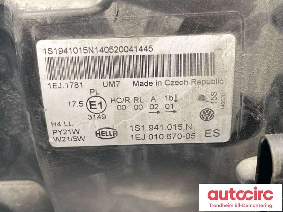 Frontlykt venstre halogen til VW E-Up 2013-2019  (HELLA|1S1941015N|)