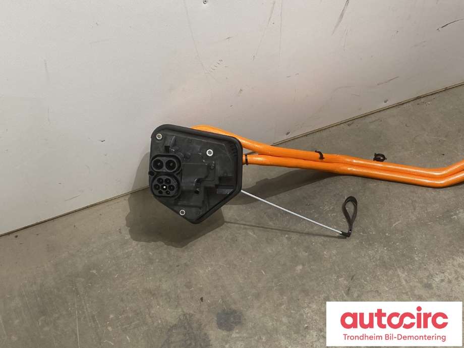 Kabel høy volt (HV) elbil til Tesla Model Y 2024-->> (Type II)  (1501773-60-E|)