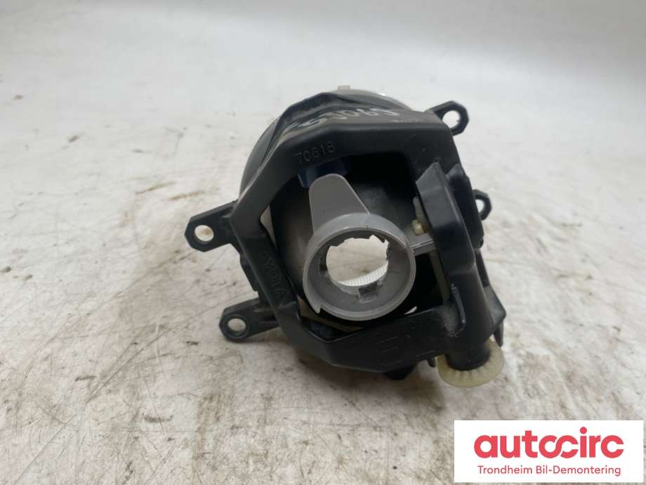 Tåkelykt venstre foran til Toyota RAV4 2019-->> (Type V)  (81220-47010|8122047010|)