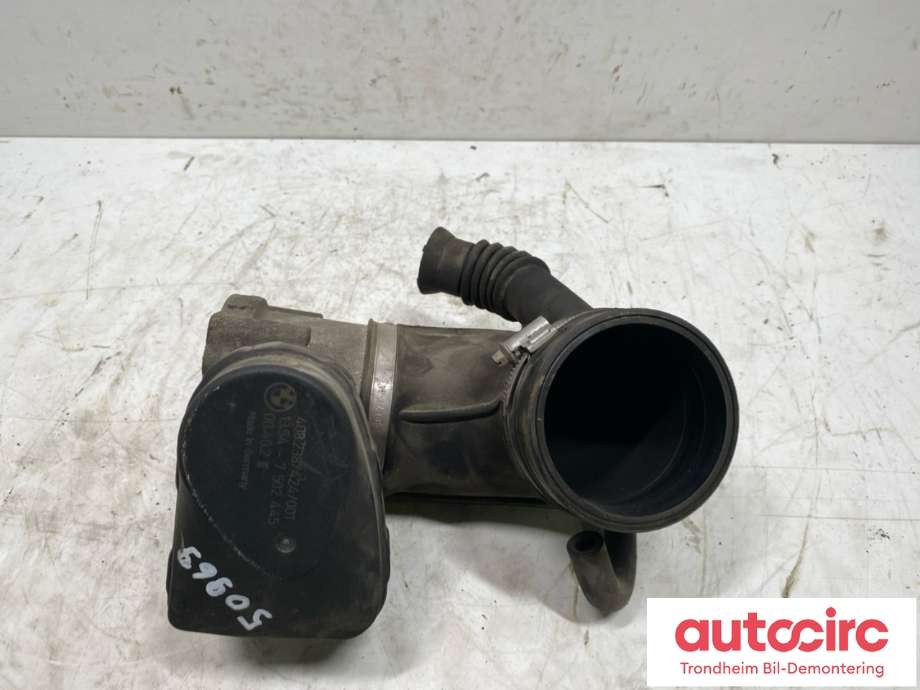 Spjeldhus til BMW X5 2000-2006 (E53) (E53) (13 54 7 502 445|)