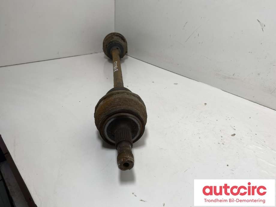Drivaksel venstre bak, diesel/automat til Mercedes E-Klasse 2009-2013 (Fase 1) (W212) (W212) (A2213503510|A2213505202|)
