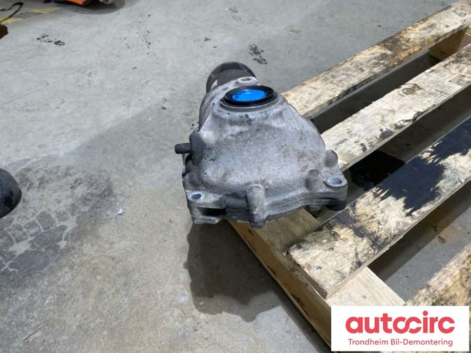 Kardang klokke foran til BMW 5-Serie 2003-2010 (E60/E61) (E60/E61) (31507557374|)
