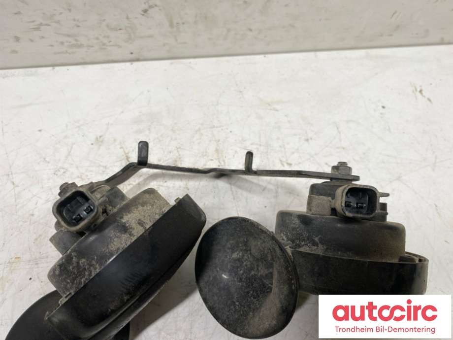 Horn/signalhorn til Tesla Model Y 2021-2024 (Type I) (1622755-00-B|)