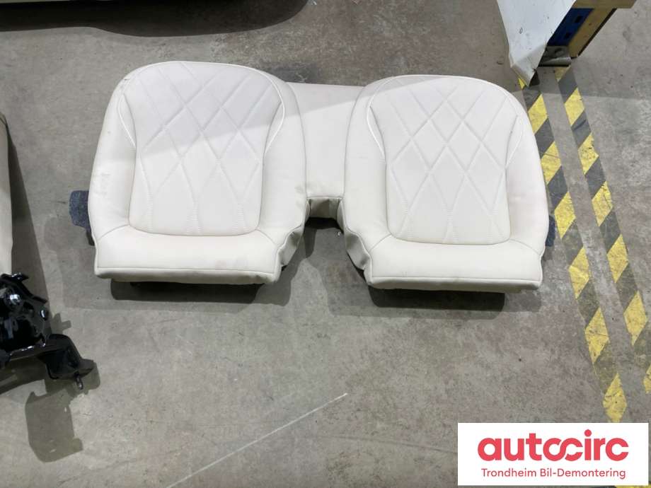 Sete sett til Mercedes EQS SUV 2022-->> (X296) (X296) (A2966806103|)