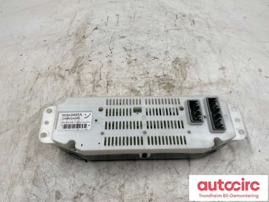 Varmeapparat betjening til Mitsubishi Outlander 2015-->> (Type III, Fase 2)  (7820A948XA|)