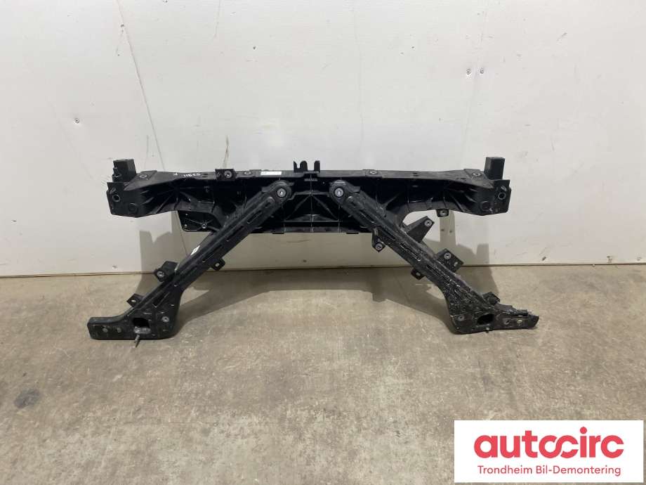 Frontplate til Tesla Model Y, 2024-->> (Type II)  (1982497-00-D)