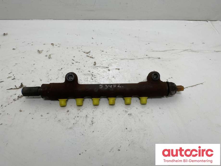 Dyseskinne (fuelrail) til Mitsubishi Outlander 2012-2015 (Type III, Fase 1)  (1465A404|)