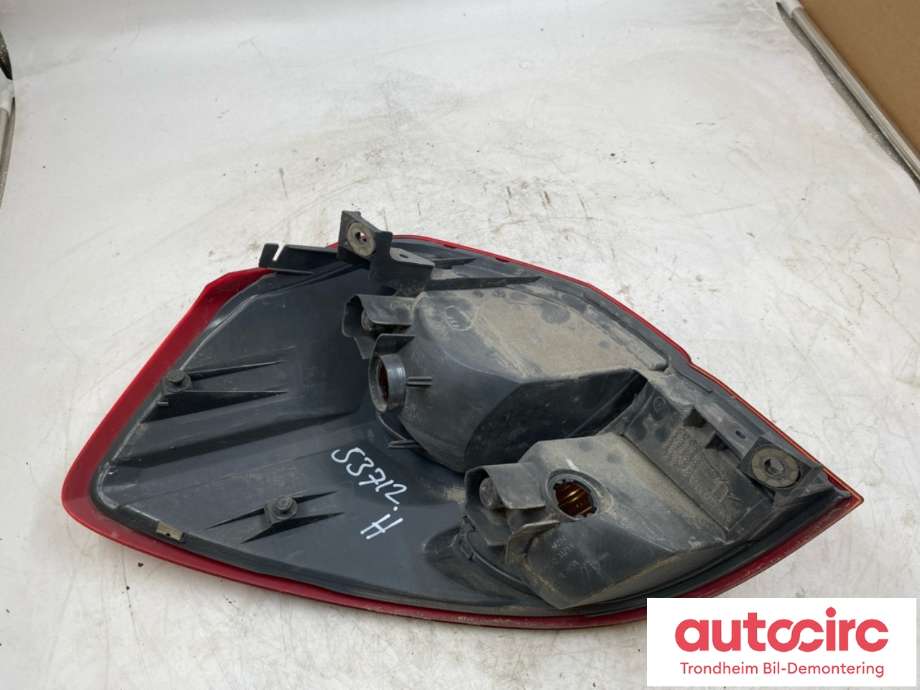 Baklykt høyre til Subaru Legacy 2003-2007 (Type IV, Fase 1)  (84201AG000|84201AG001|)