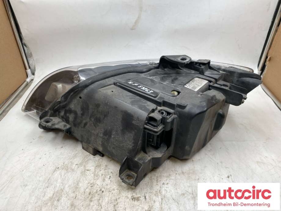 Frontlykt høyre xenon til Audi Q7 2010-2015 (Type I, Fase 2)  (4L0941030AD|)