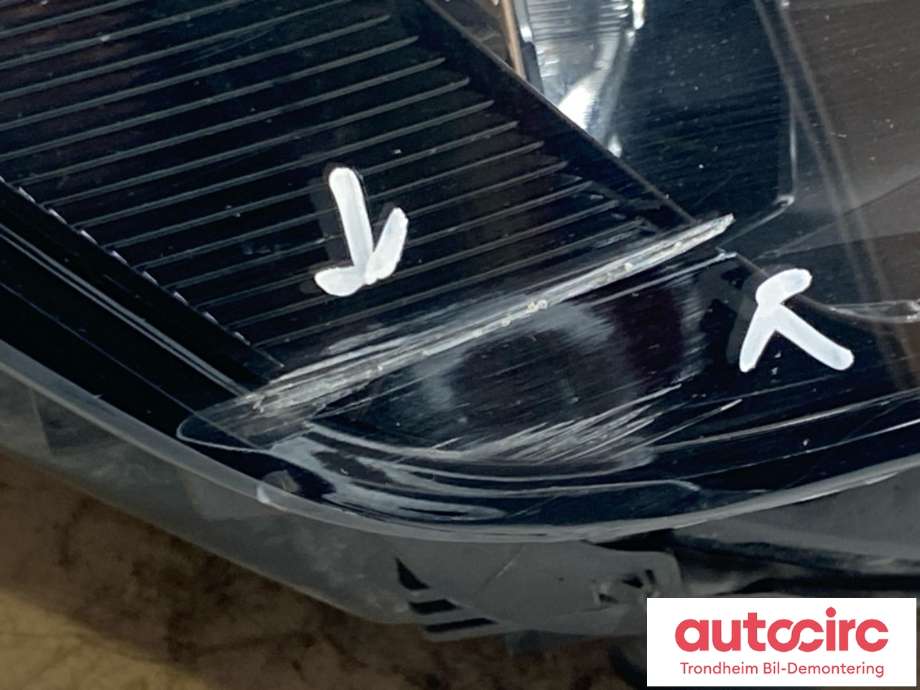 Frontlykt høyre halogen til VW Transporter / Caravelle 2015-2019 (T6) (T6) (REDUSERT PRIS|7E1941016AB|7E1 941 016 AD|)