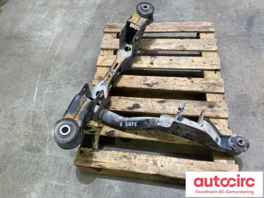 Travers bak til VW Transporter / Caravelle 2015-2019 (T6) (T6) (7E0500043H|7E0 599 421 A|)
