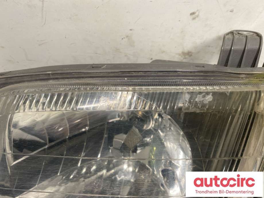 Frontlykt venstre halogen til Subaru Forester 1997-2002 (Type I)  (84001FC270|84001FC310|)